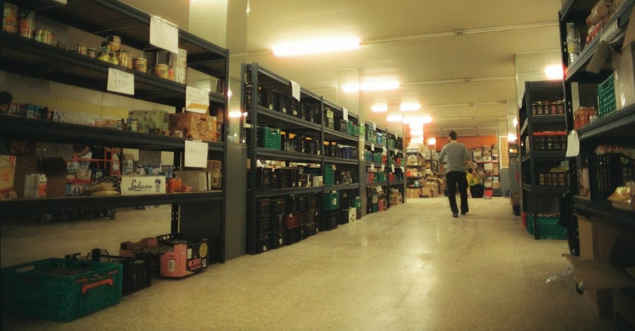 Storage and distribution picture